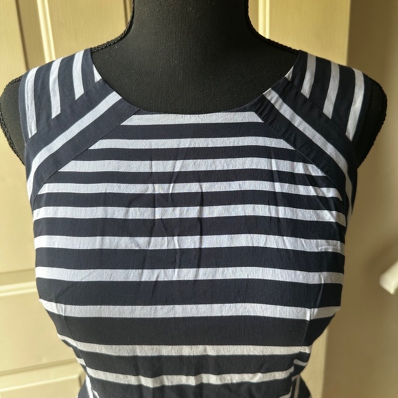 Talbots Knee Length Dress Navy Blue with Light Gray Stripes. Size 4. NWOT. - Picture 5 of 14
